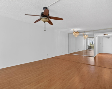 2651 S Palm Aire Drive - Photo Thumbnail 13