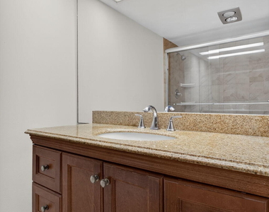 2651 S Palm Aire Drive - Photo Thumbnail 25