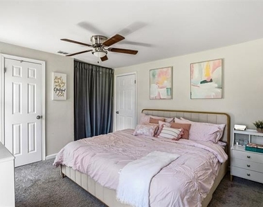 516 E Wintergreen Road - Photo Thumbnail 1