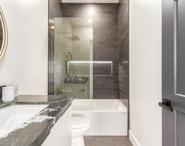 3014 E Avalon Drive - Photo Thumbnail 30