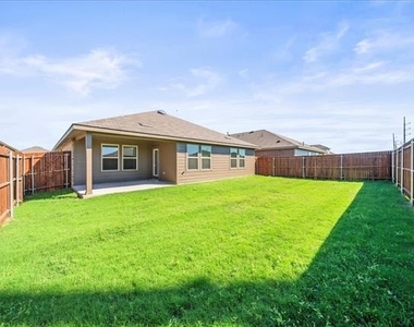 1532 Skyline Drive - Photo Thumbnail 19