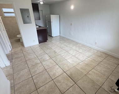 1124 Nw 2nd Street - Photo Thumbnail 6