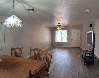 834 E Rossi Court - Photo Thumbnail 1