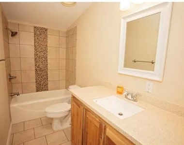 128 Burkhalter Street - Photo Thumbnail 6