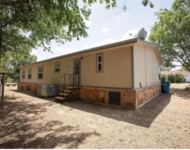 128 Burkhalter Street - Photo Thumbnail 3