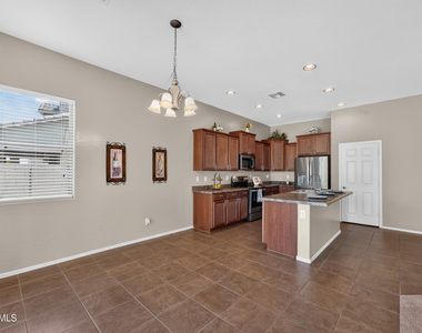16864 W Hammond Street - Photo Thumbnail 30