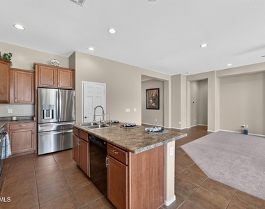 16864 W Hammond Street - Photo Thumbnail 26