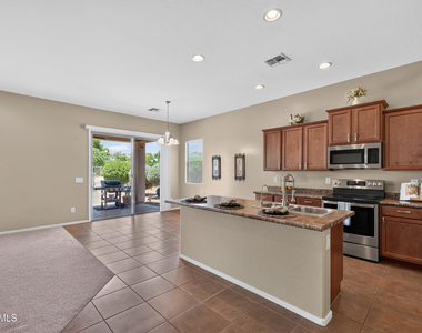 16864 W Hammond Street - Photo Thumbnail 23