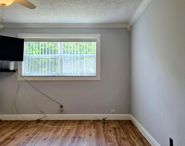 330 Ne 26th Avenue - Photo Thumbnail 23