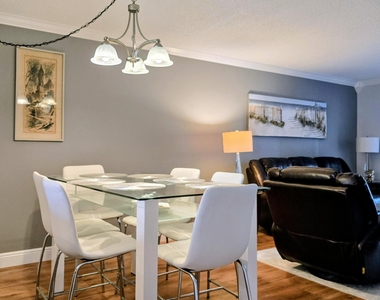 330 Ne 26th Avenue - Photo Thumbnail 6