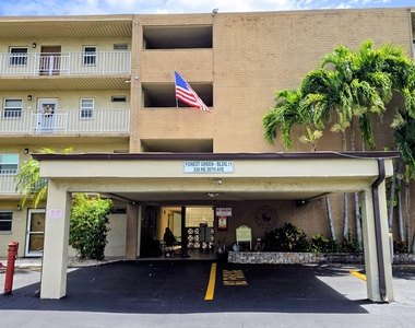 330 Ne 26th Avenue - Photo Thumbnail 1