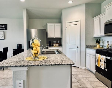 636 Mount Vista Lane - Photo Thumbnail 1