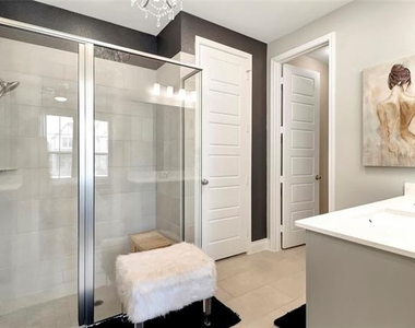 14173 Walsh Avenue - Photo Thumbnail 3