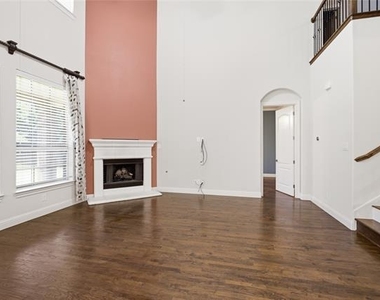 328 Anna Avenue - Photo Thumbnail 7