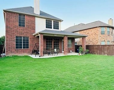 328 Anna Avenue - Photo Thumbnail 27