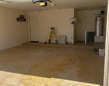 24115 N Desert Drive - Photo Thumbnail 12