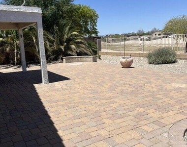 24115 N Desert Drive - Photo Thumbnail 14