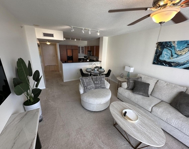 1551 N Flagler Drive - Photo Thumbnail 12