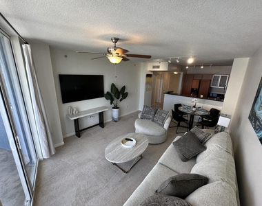 1551 N Flagler Drive - Photo Thumbnail 5
