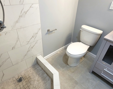 170-20 Lithonia Avenue - Photo Thumbnail 18