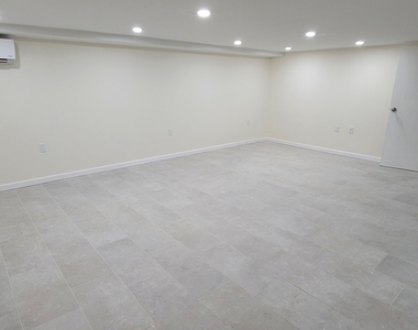 170-20 Lithonia Avenue - Photo Thumbnail 9