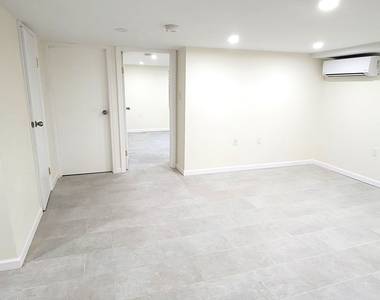 170-20 Lithonia Avenue - Photo Thumbnail 7