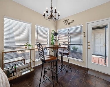6015 Homestead Court - Photo Thumbnail 8