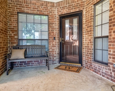 6015 Homestead Court - Photo Thumbnail 1