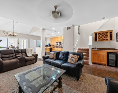 6015 Homestead Court - Photo Thumbnail 4