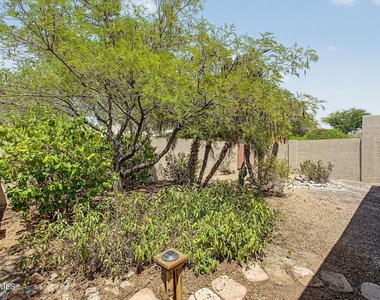 11416 E Altadena Avenue - Photo Thumbnail 29