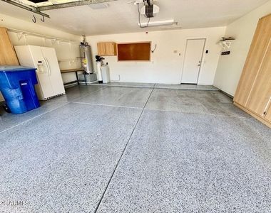 1401 W Blue Ridge Court - Photo Thumbnail 39