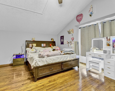 5893 Cassandra Court - Photo Thumbnail 18