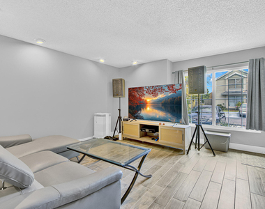 5893 Cassandra Court - Photo Thumbnail 8