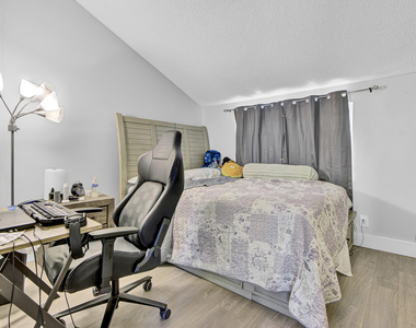 5893 Cassandra Court - Photo Thumbnail 7