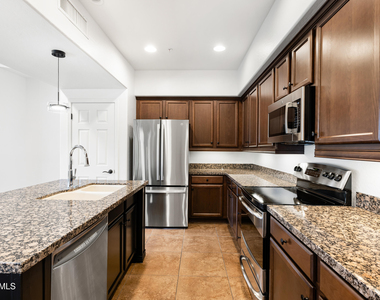 3935 E Rough Rider Road - Photo Thumbnail 3