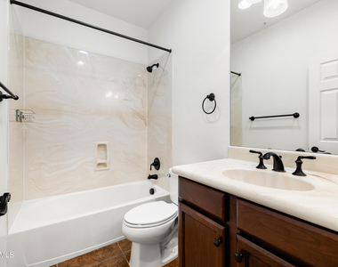 3935 E Rough Rider Road - Photo Thumbnail 16