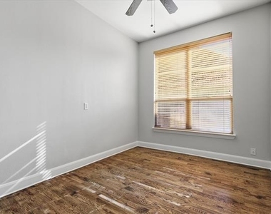 1405 Salado Drive - Photo Thumbnail 27