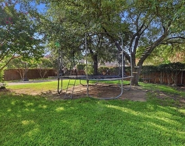 1405 Salado Drive - Photo Thumbnail 36