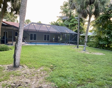 1140 Sw 15th Street - Photo Thumbnail 35