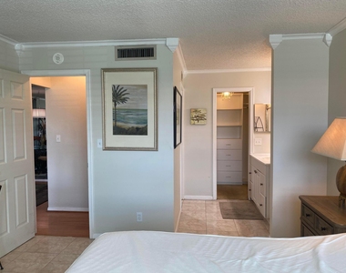 1 Royal Palm Way - Photo Thumbnail 22