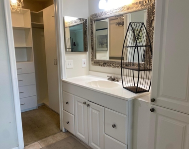 1 Royal Palm Way - Photo Thumbnail 25
