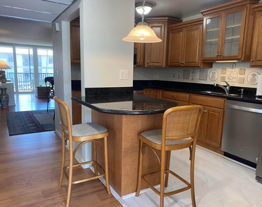 1 Royal Palm Way - Photo Thumbnail 1
