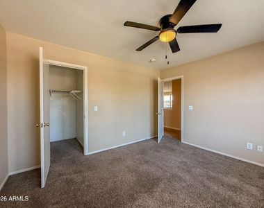 583 W Racine Loop - Photo Thumbnail 20