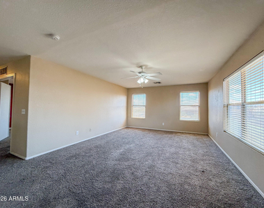 583 W Racine Loop - Photo Thumbnail 15