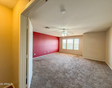 583 W Racine Loop - Photo Thumbnail 25