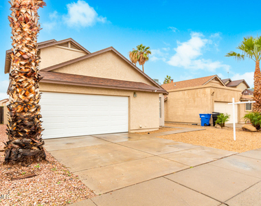 509 E Rimrock Drive - Photo Thumbnail 2