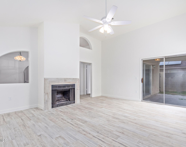 509 E Rimrock Drive - Photo Thumbnail 7