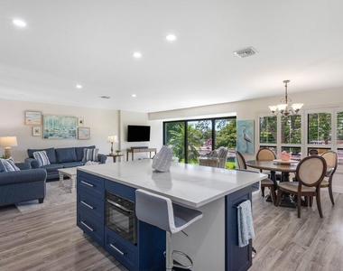 10137 Quail Covey Road - Photo Thumbnail 12