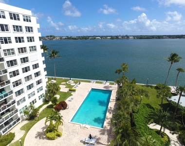 2800 N Flagler Drive - Photo Thumbnail 20