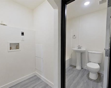 1404 Arvel Circle - Photo Thumbnail 14